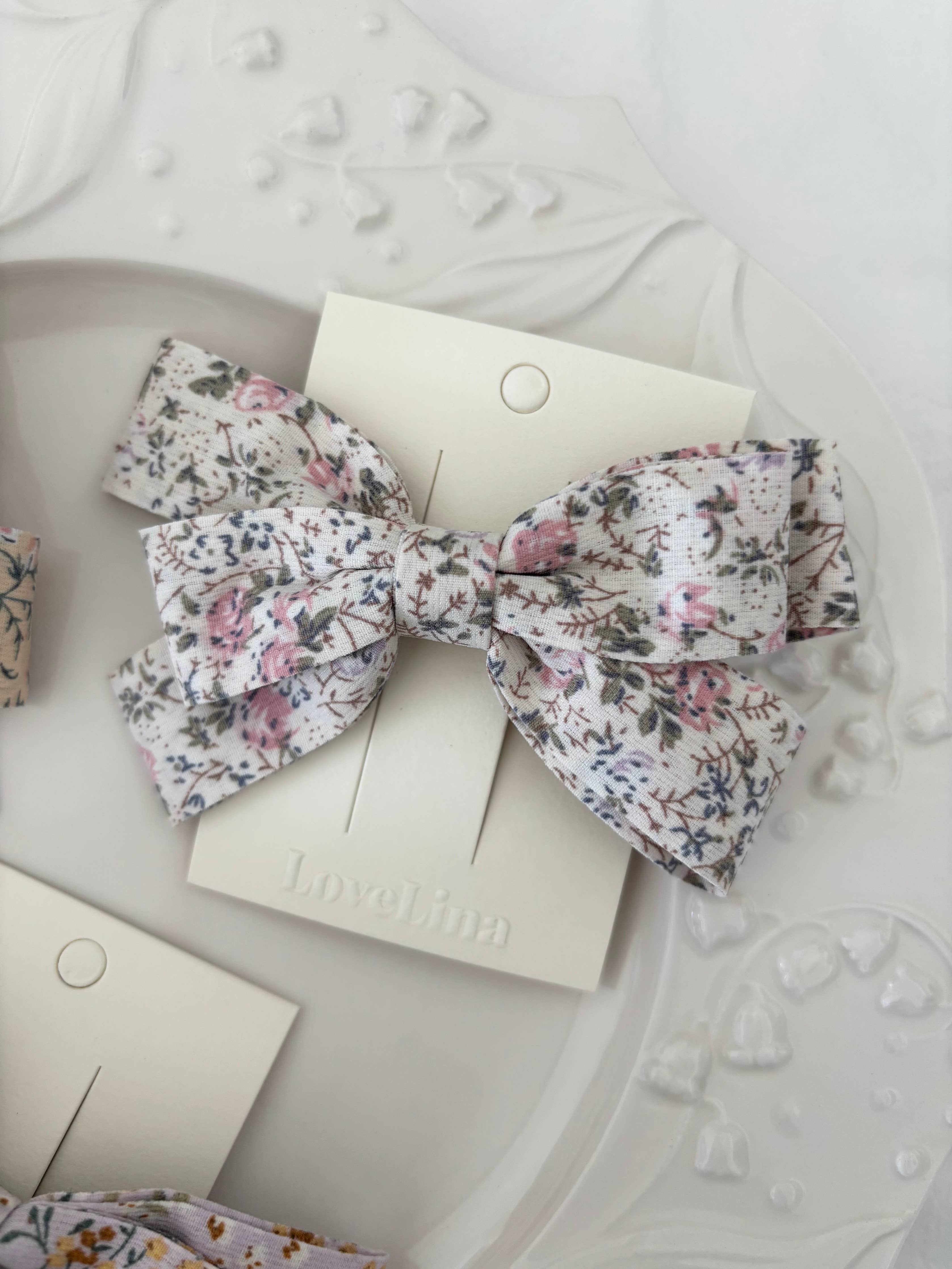 Vintage Floral Bow Clips