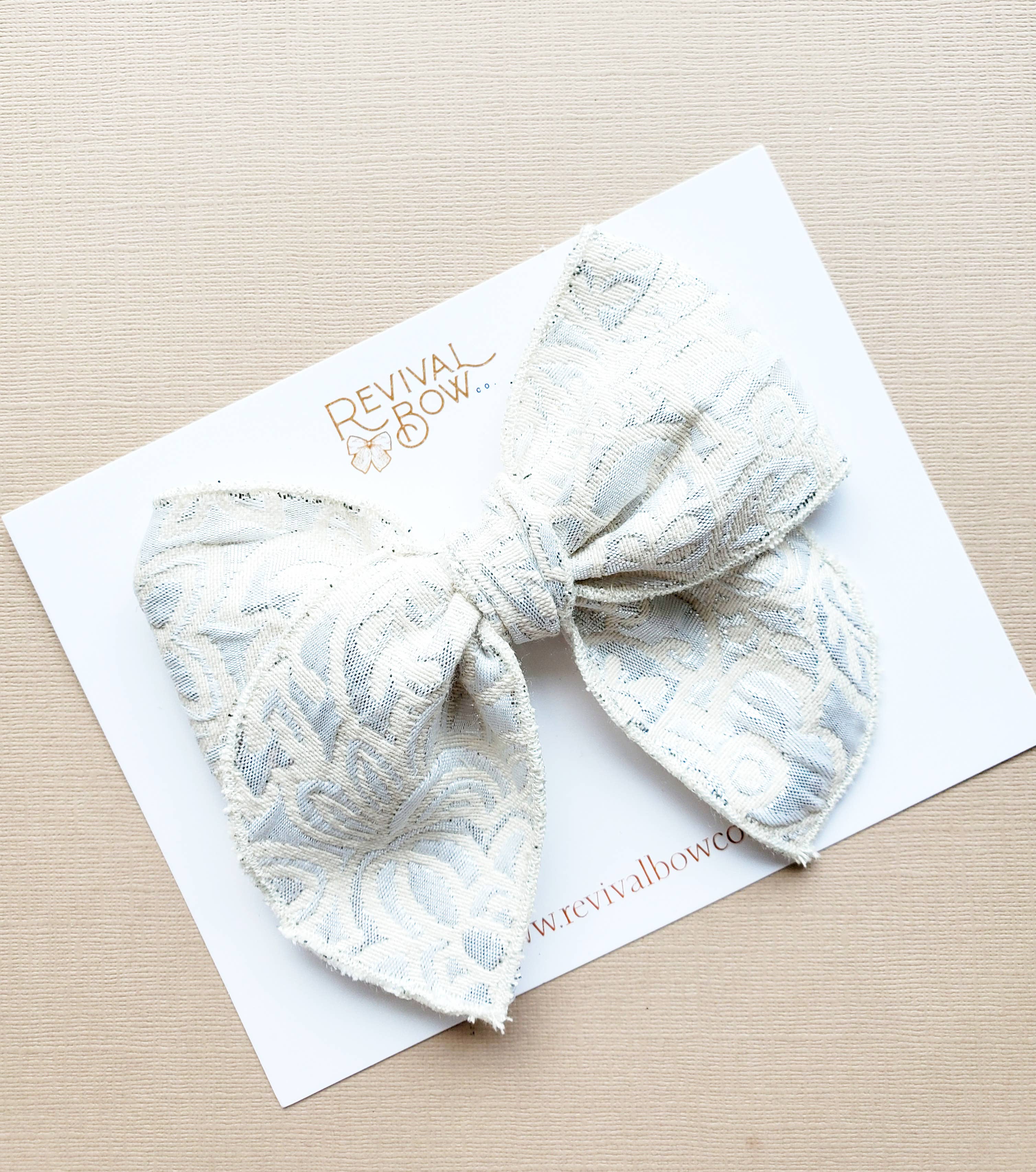 Fable Bow • Silver Floral
