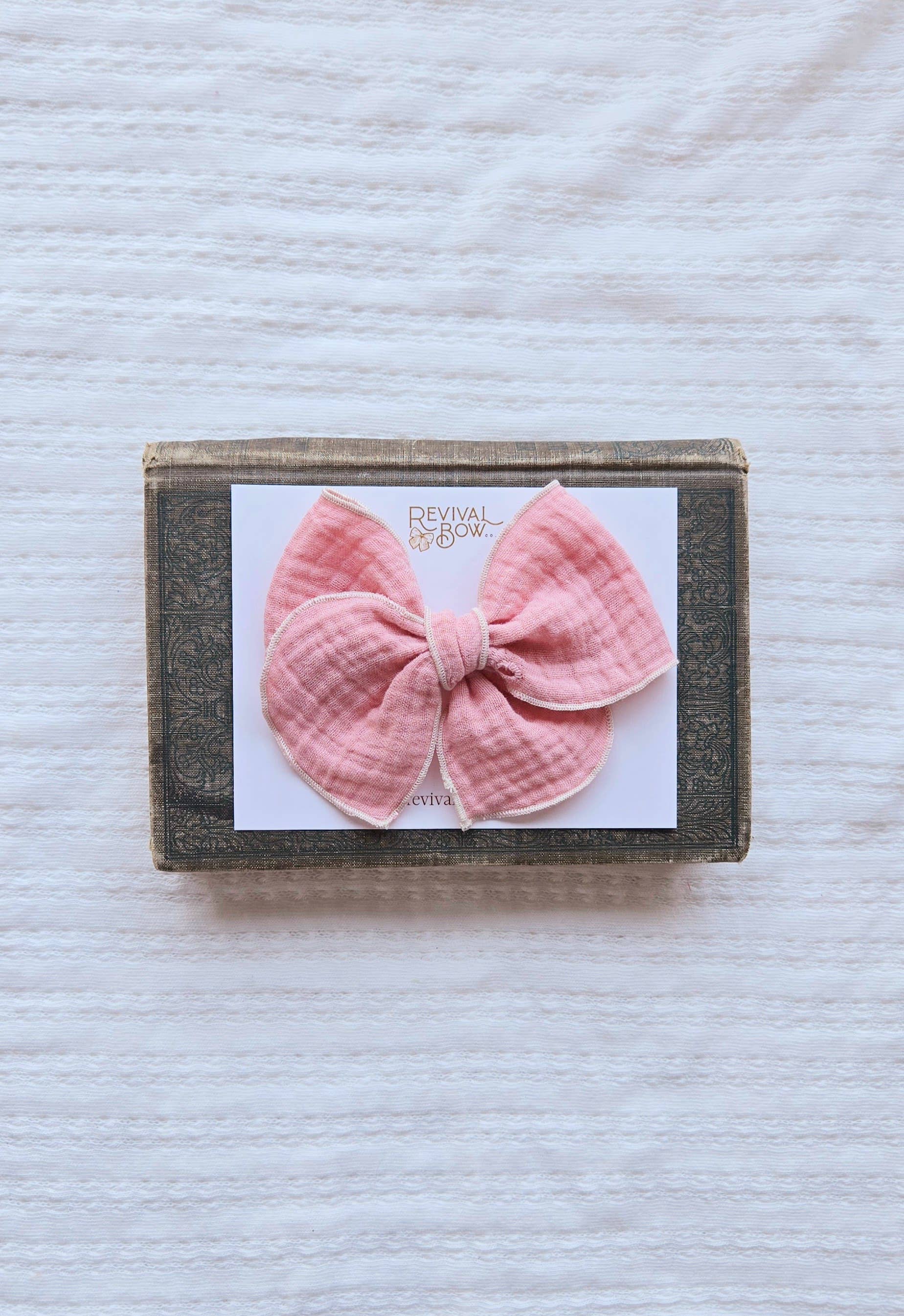 Fable Bow on Clip • Medium Pink Gauze