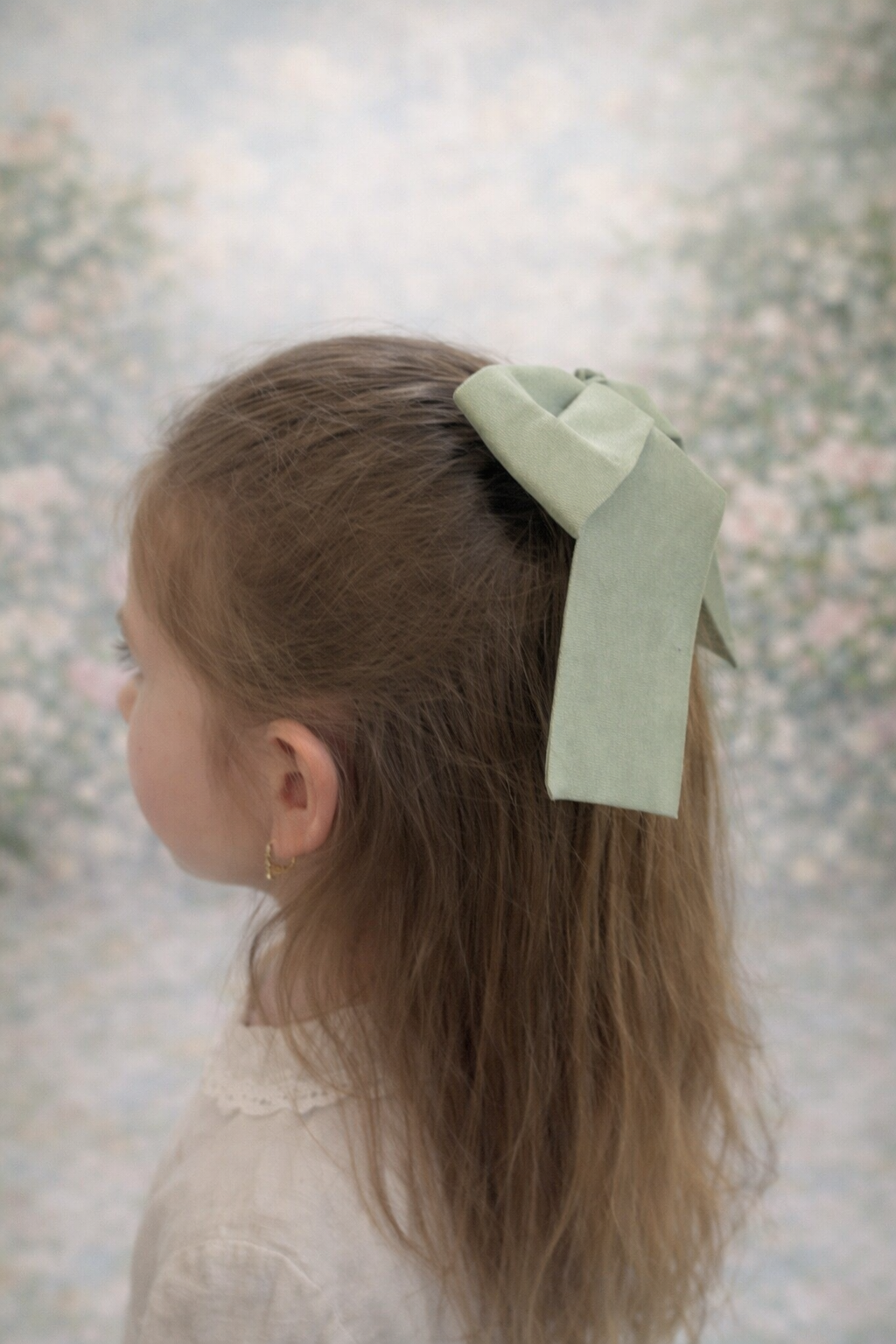 Large Linen Bow